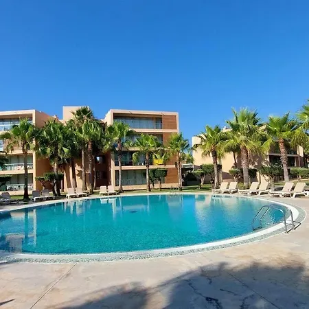 Herdade Dos Salgados By Maggie *